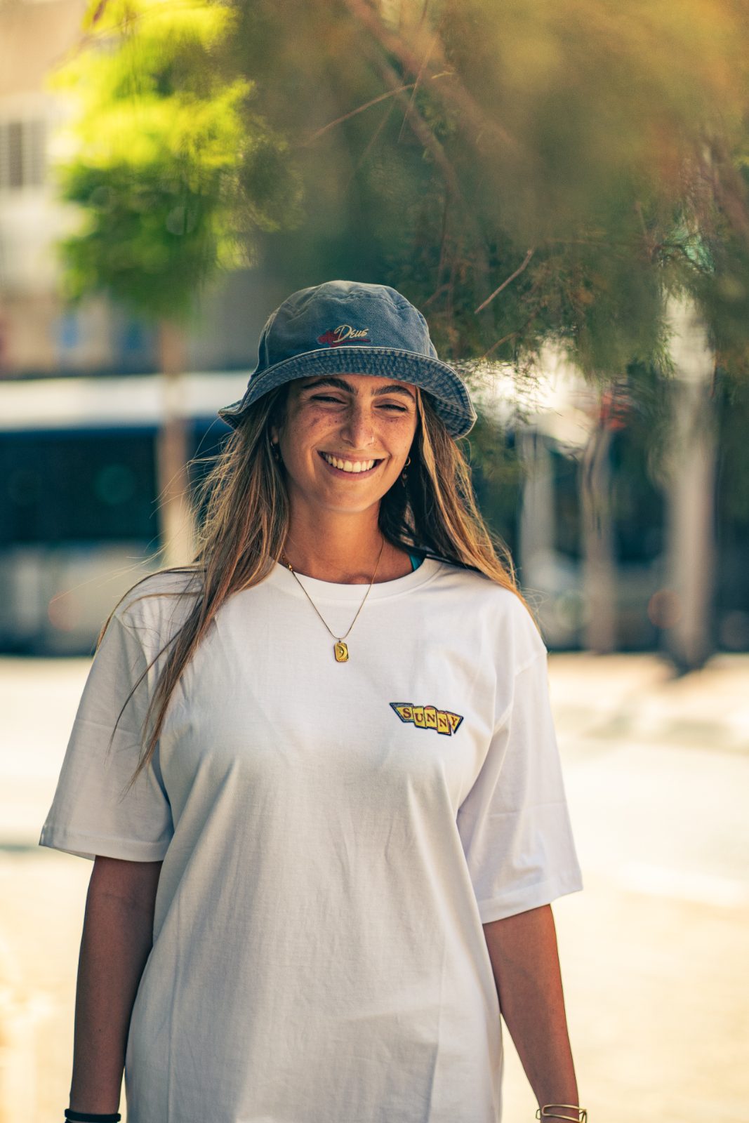 Sunny apparel